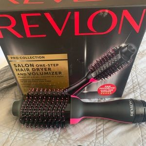 Revlon One Step Hair Dryer and Volumizer